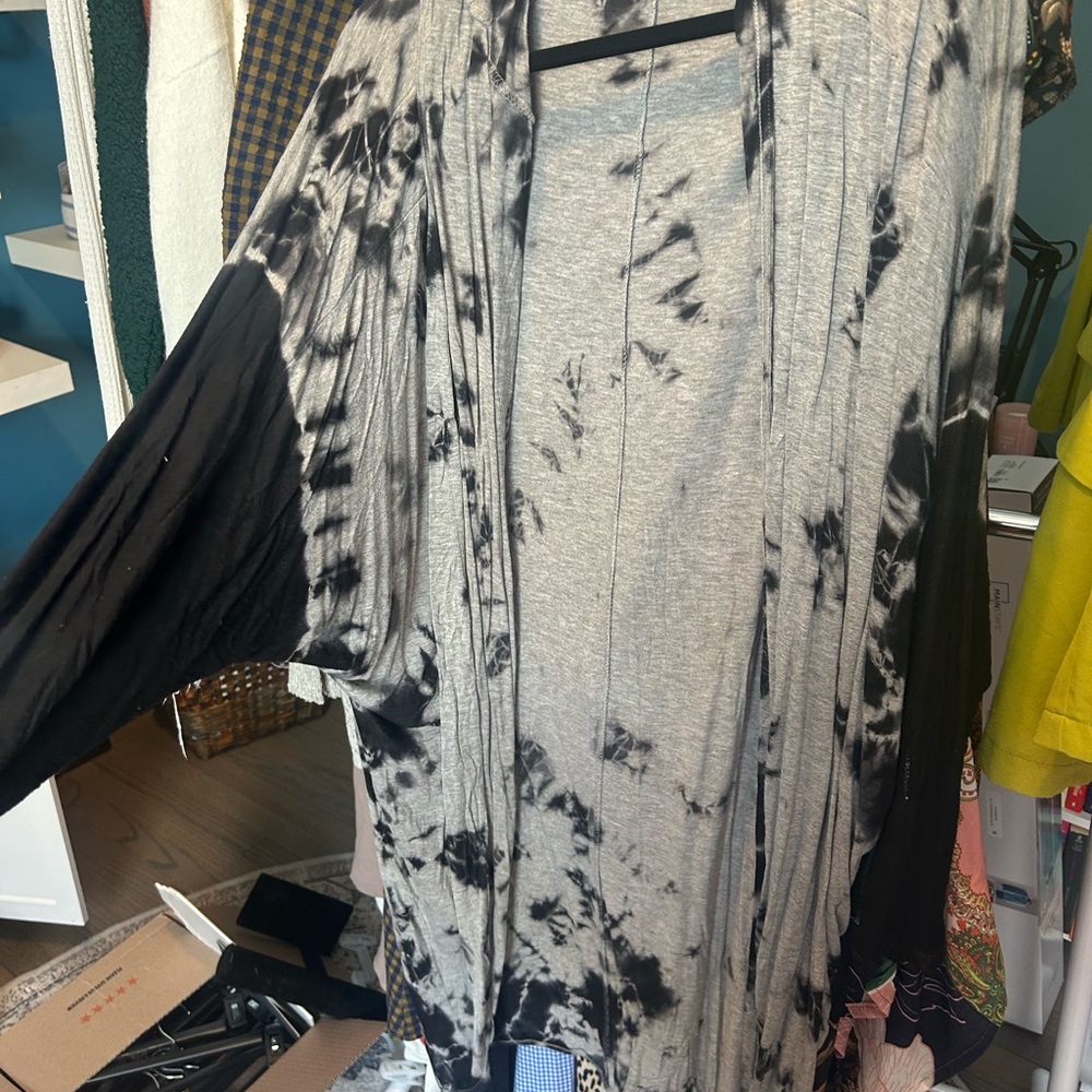 Tie-Dye Open Front Cardigan - Black and Gray